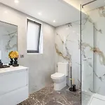 Personal 3 Apartment *